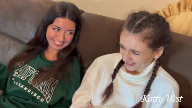 Групповуха с молодыми студентками после учебы