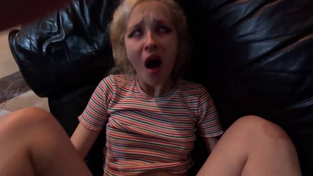 Подарила парню трах в киску на Новый Год