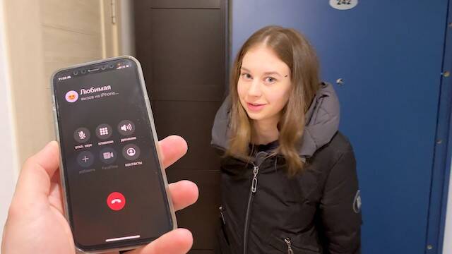 Заскочила в гости к другу для секса с оргазмом